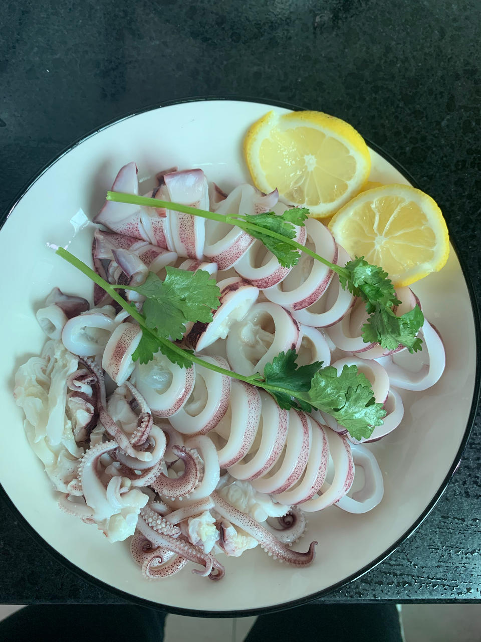🦑《小管、小卷、海兔、小鱿鱼料理》白灼小卷 /佐芥末酱油🦑小卷不断头实验室🧪厨房小白集合喽！超快手料理✌️