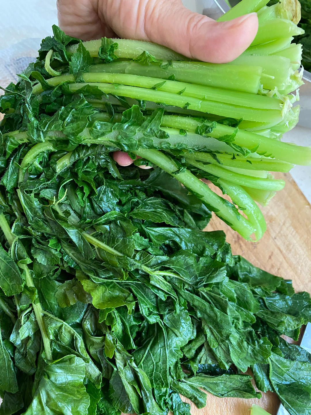 如何保存萝卜缨