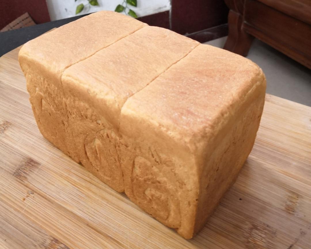 平顶吐司（免揉）的做法