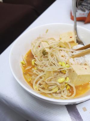 泡菜豆腐汤（解腻一绝）的做法 步骤5