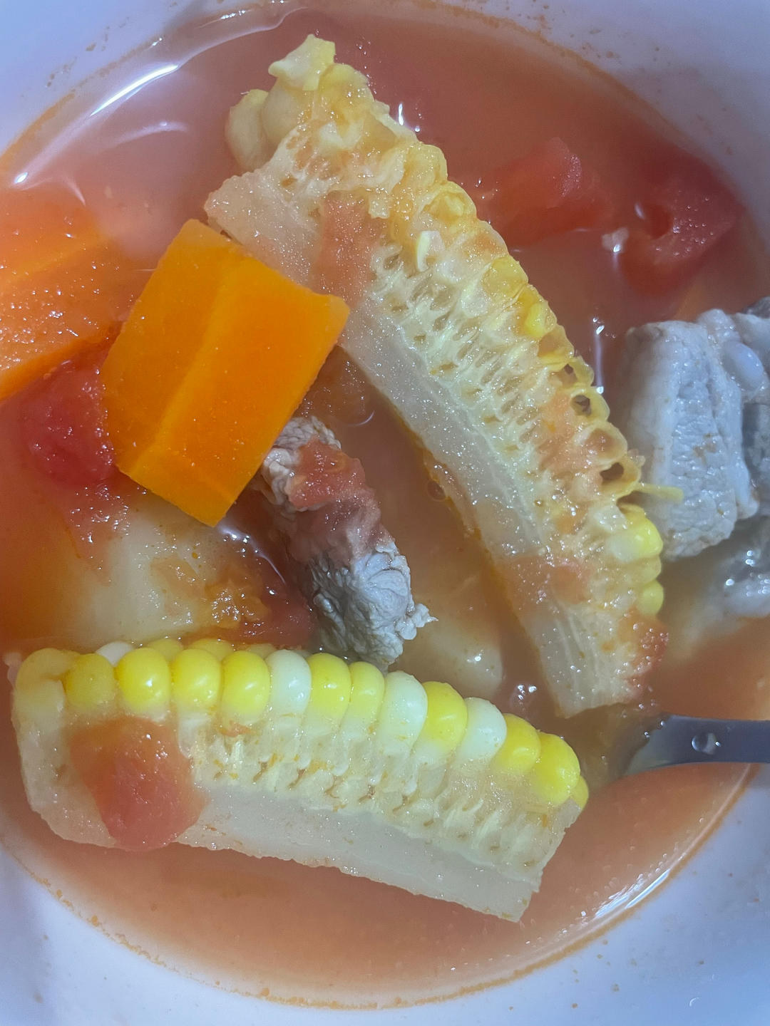 番茄玉米排骨汤