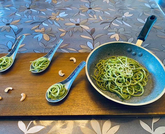 【食在春天】野蒜?野韭菜?野韭菜鸡蛋饼与青酱的做法