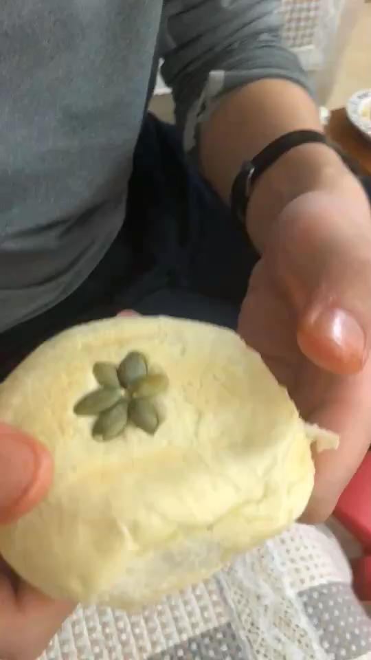 淡奶油版红豆豆沙包