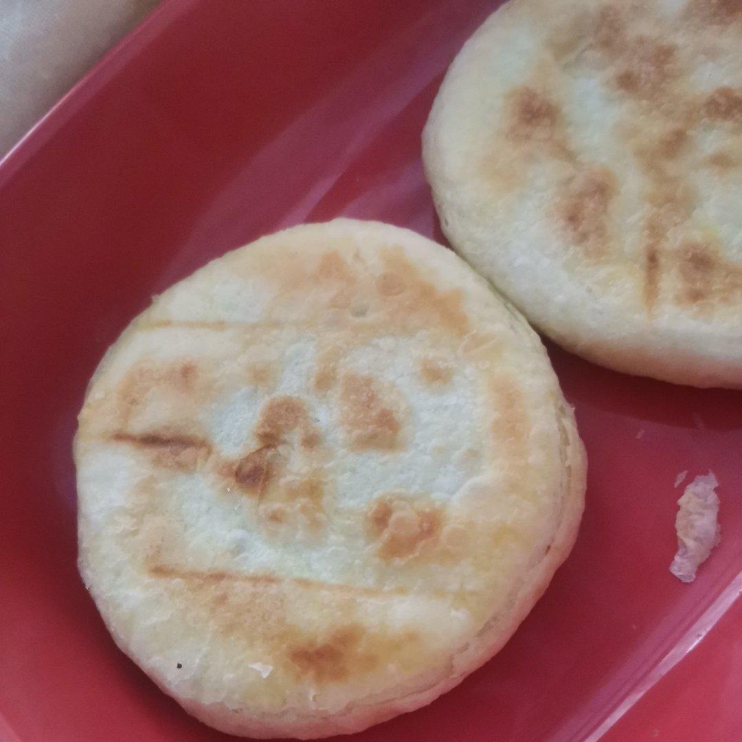 要多诱人有多诱人的白糖饼，家常味儿的哦