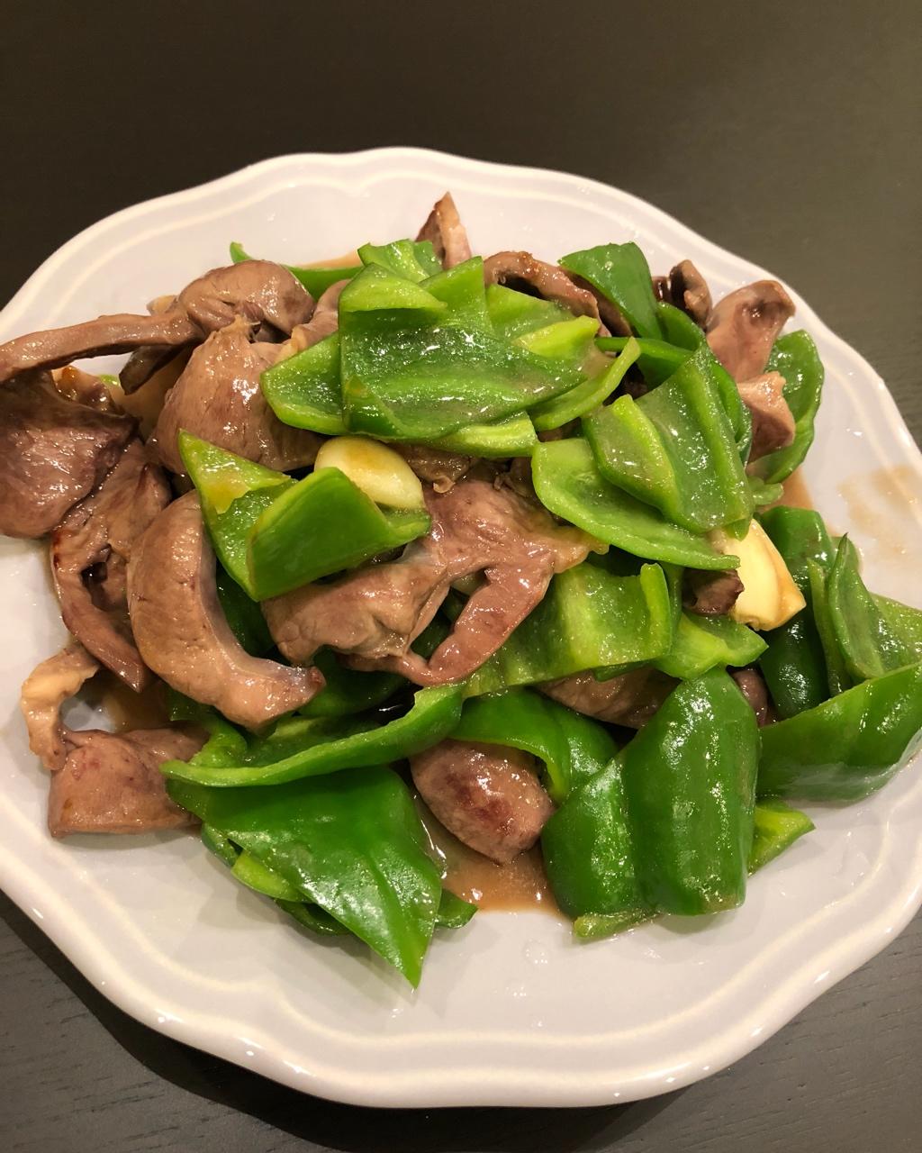 煮饭婆婆婆做的青椒爆炒猪心