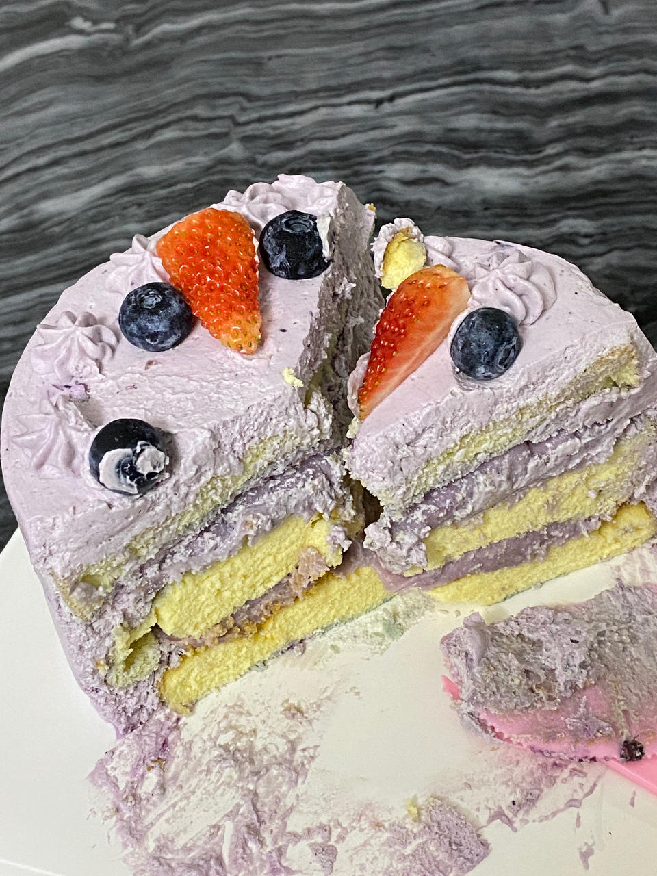 蓝莓生日蛋糕