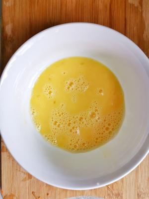 「健康餐」香菇木耳炒鸡蛋的做法 步骤3