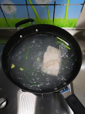 青椒回锅肉的做法 步骤1