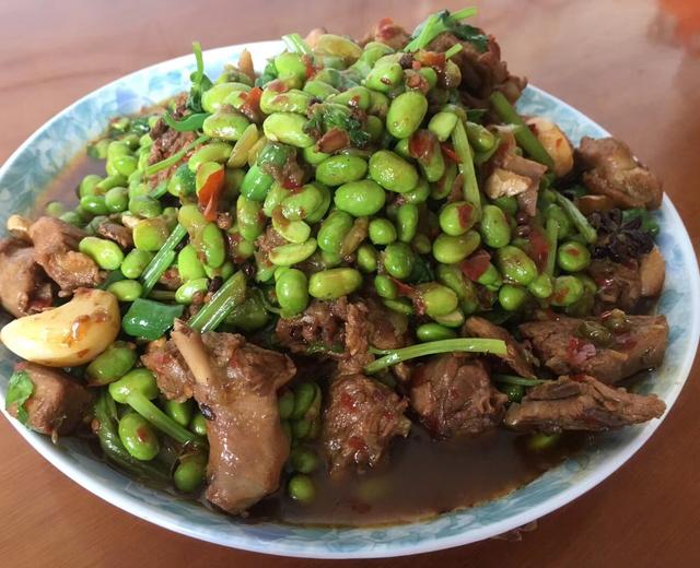 青豆烧鸭子的做法