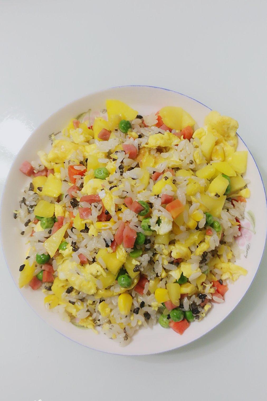 菠萝炒饭