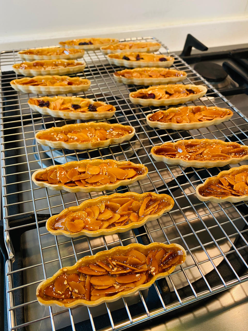 视频🚢一次搞定3种口味｜焦糖坚果糯米船｜不测温，不冷冻｜低糖｜简单｜0难度