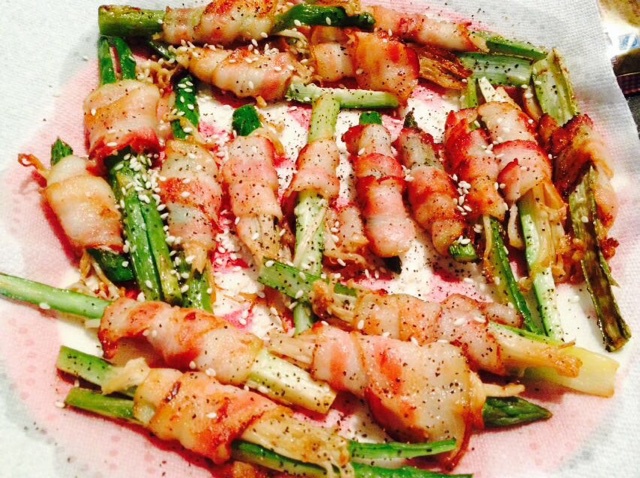 香煎培根金针菇卷