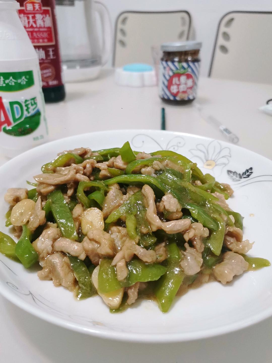 ‼️好吃到舔盘的青椒肉丝盖浇饭