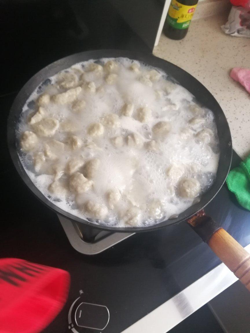 1⃣️自制鱼丸，不包馅，Ｑ弹爽滑，我们大福州的特产！