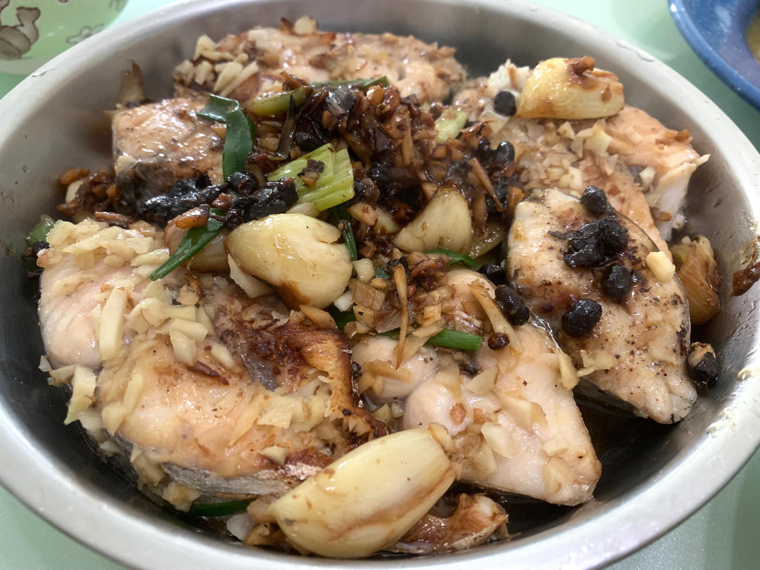 砂锅焗鲈鱼