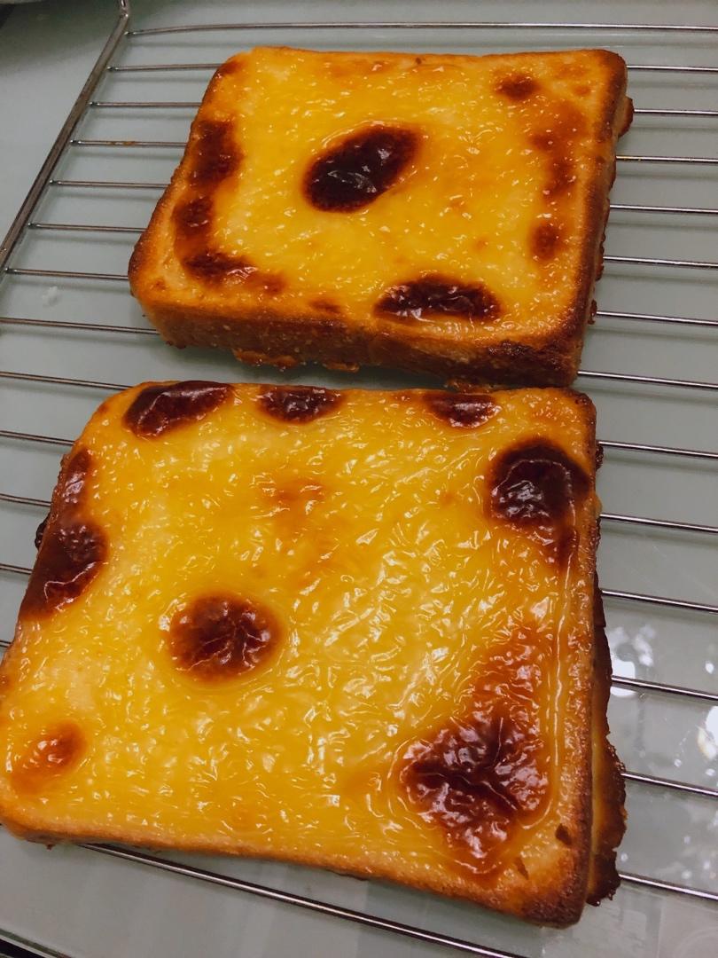 零失败快手岩烧乳酪(熔岩吐司)十分钟网红早餐，好吃哭