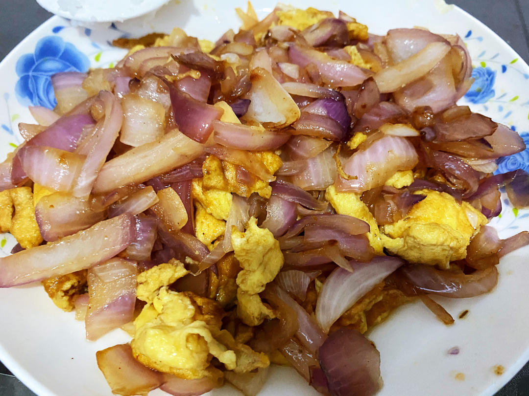 很简单的迷你（洋葱）葱头炒鸡蛋