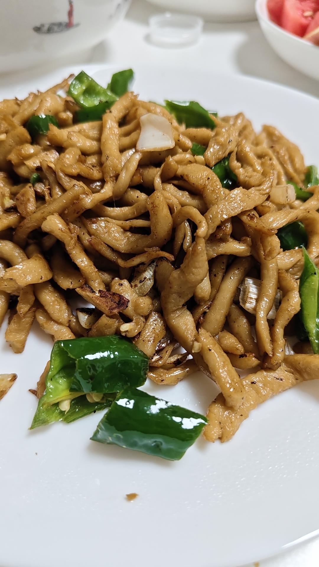 青椒肉丝炒面筋