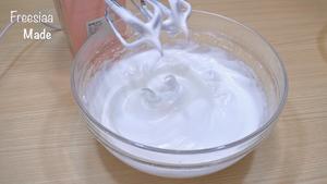 【视频】蓝莓酸奶 裸奶油蛋糕（附自制希腊酸奶方法）的做法 步骤10