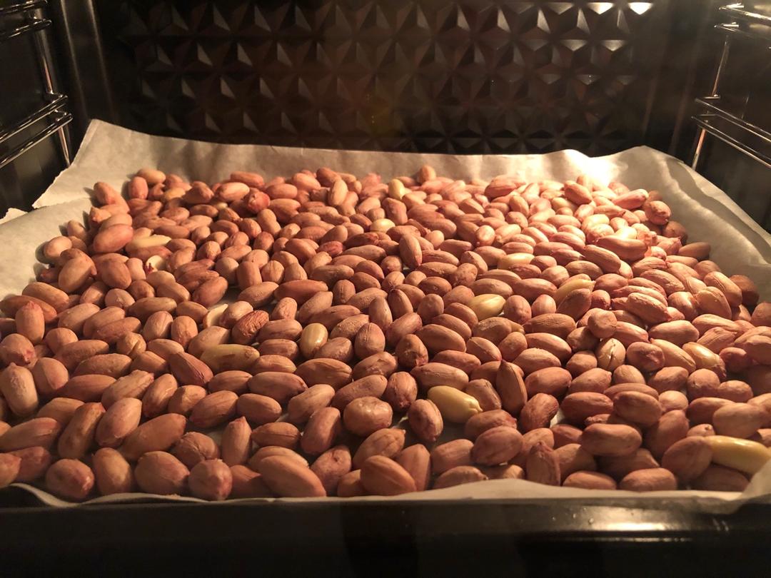 盐烤花生米