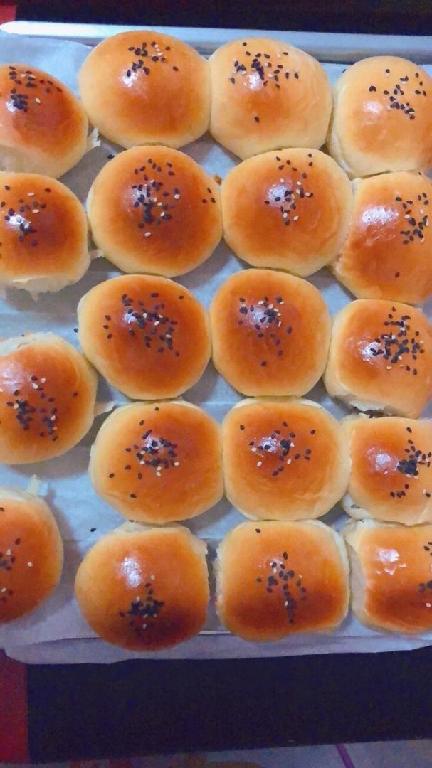 新手一发：奶香小面包