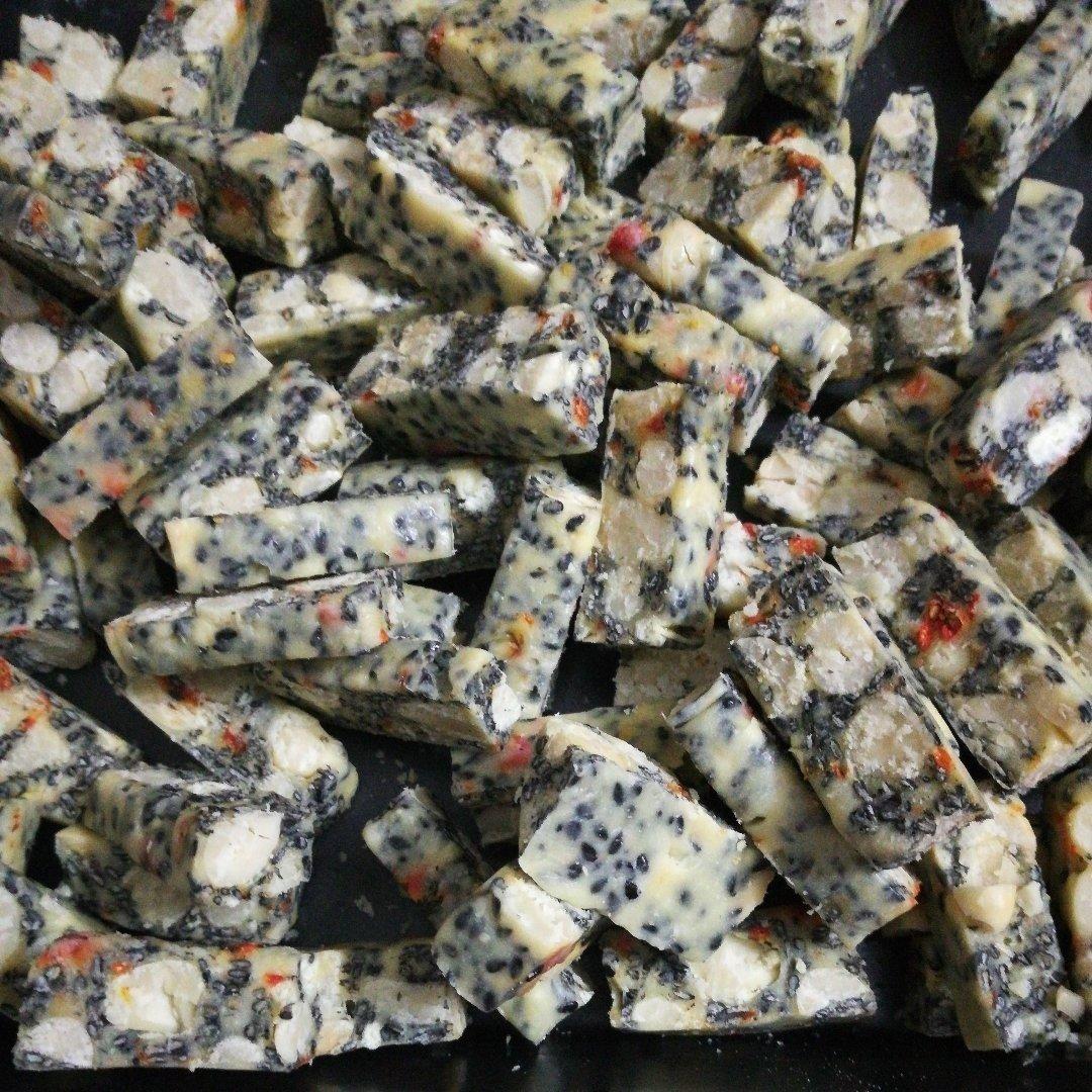 缤纷牛轧糖