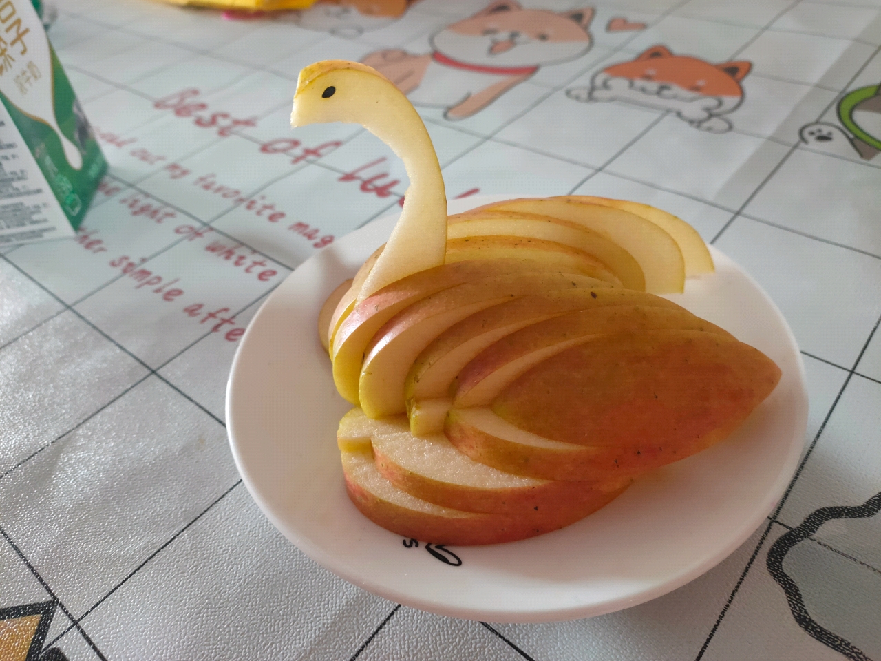 苹果天鹅（水果拼盘）
