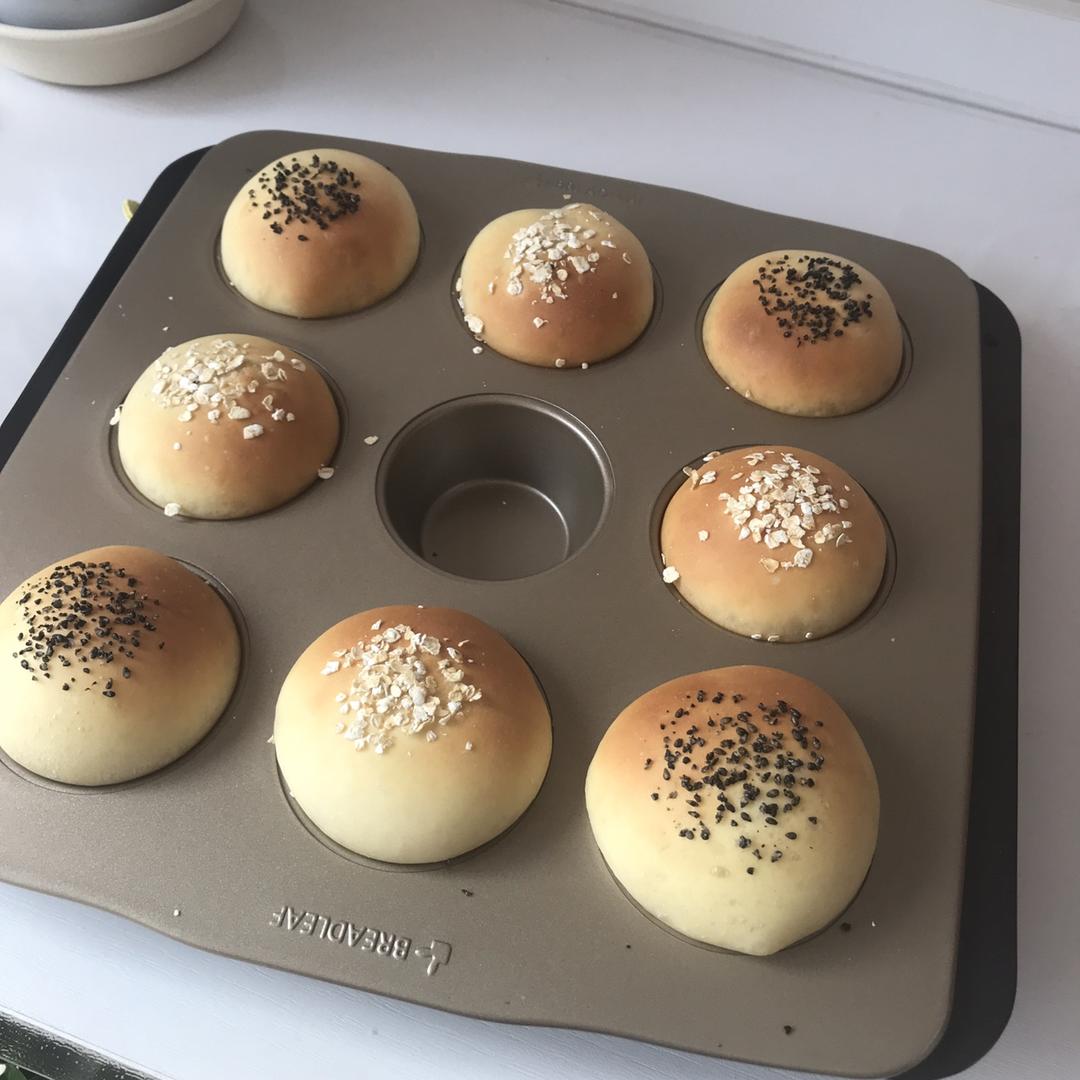 最好吃的餐包--鲜奶大餐包