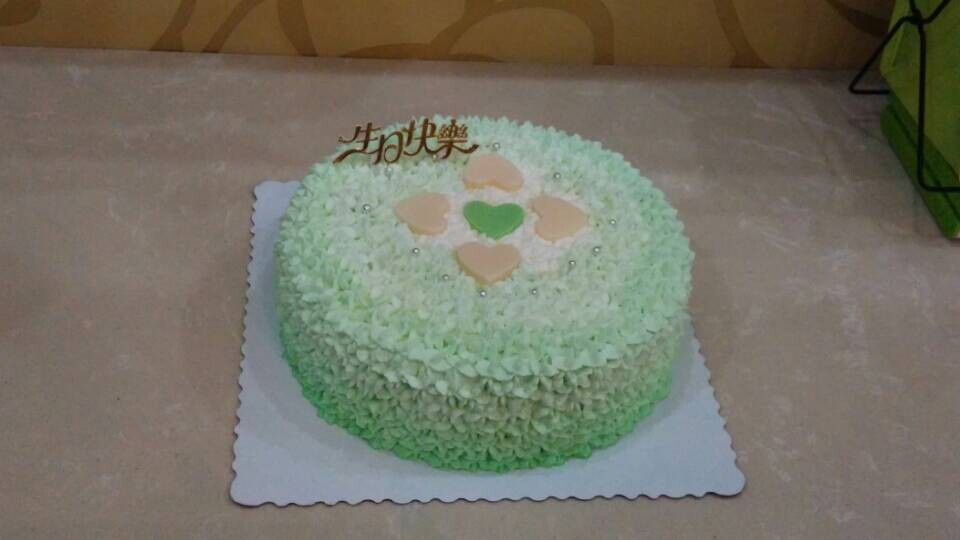 奶油水果装饰蛋糕