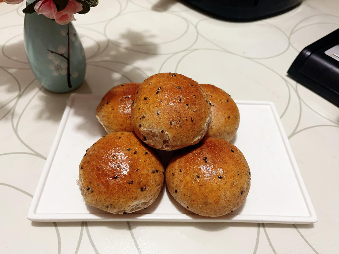 全麦咸味小餐包