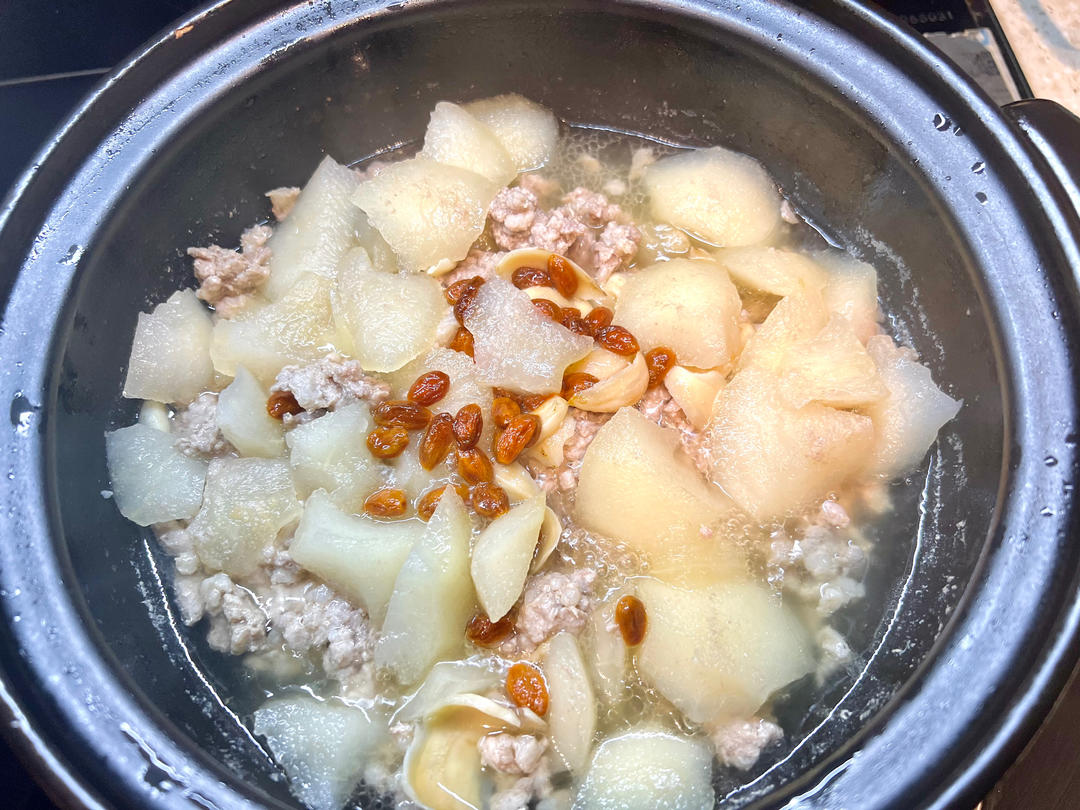 百合雪梨肉饼汤