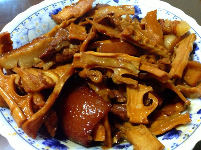 笋干红烧肉
