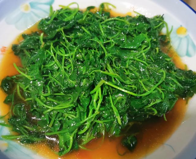 干煸酒香草头（也叫草籽、金花菜，属于春天的味道）的做法
