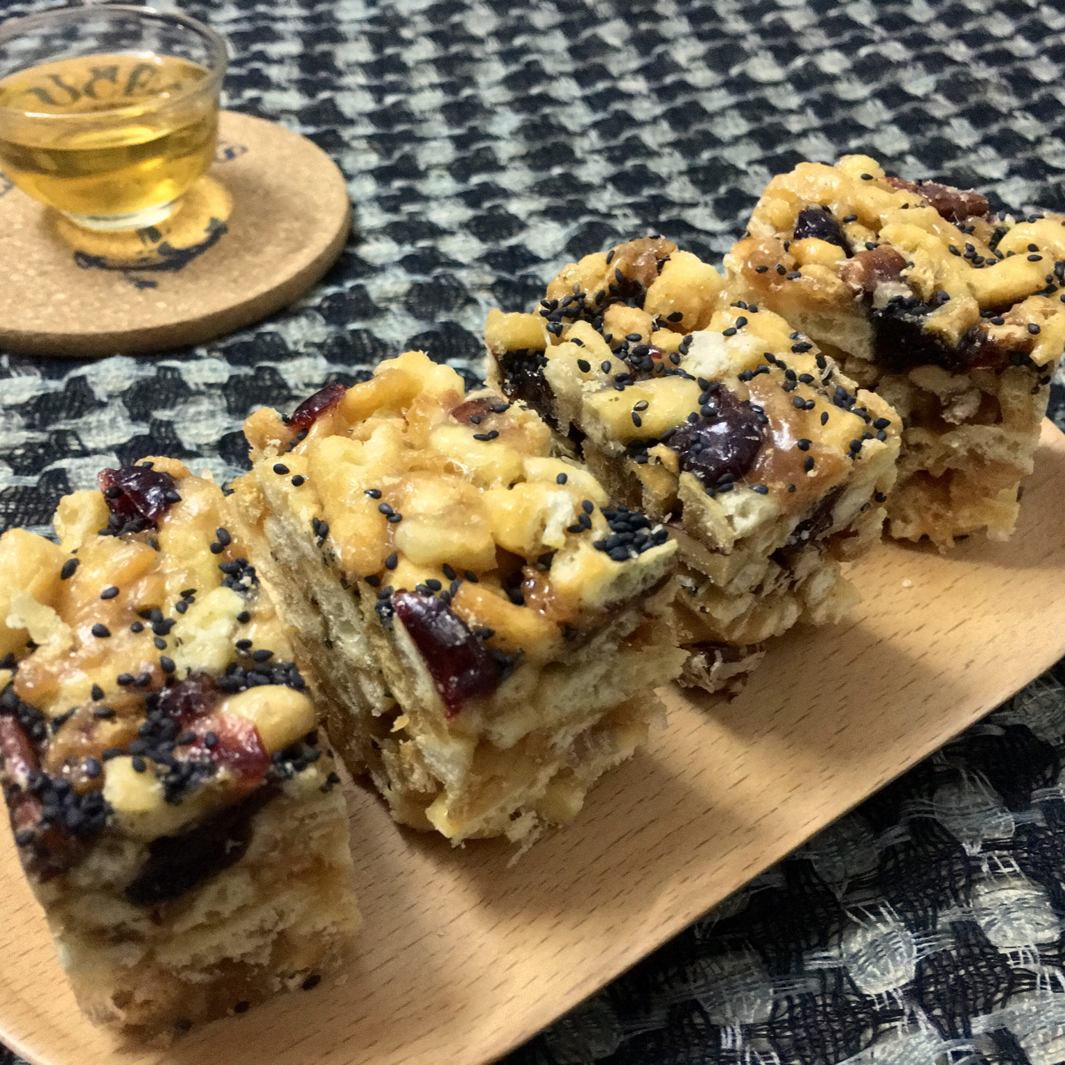 玫瑰花瓣萨其马