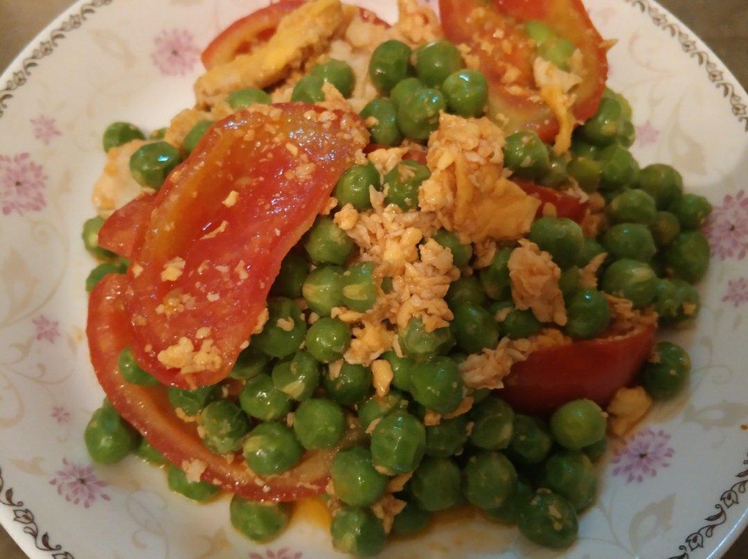 西红柿炒鸡蛋豌豆