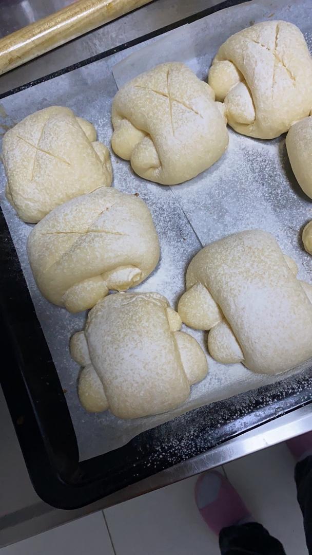 轻盈如棉花·奶香柔绵十足的牛奶面包