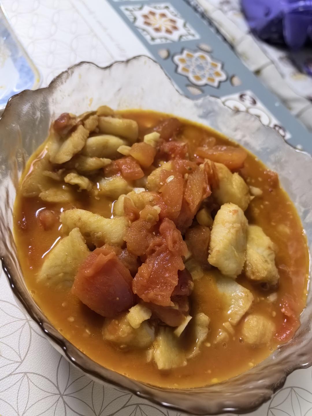 番茄鱼巴沙鱼（也可以用番茄龙利鱼），番茄酱汁超浓郁，营养又下饭！