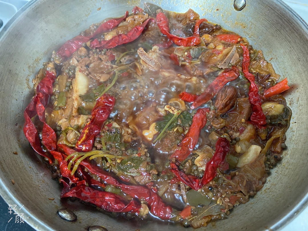 堂妈教你做红汤羊蝎子火锅