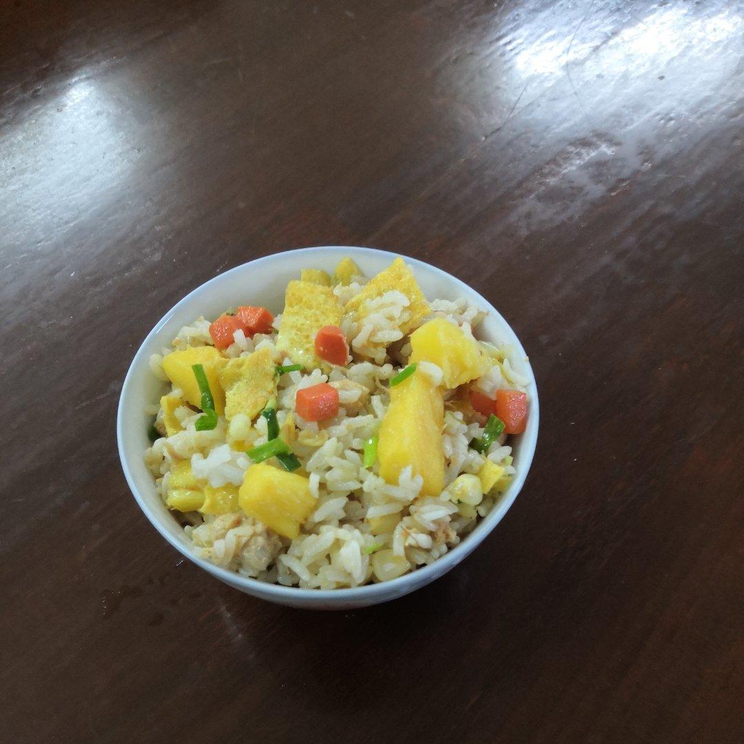 酸甜可口❗连吃三碗都不够的菠萝炒饭