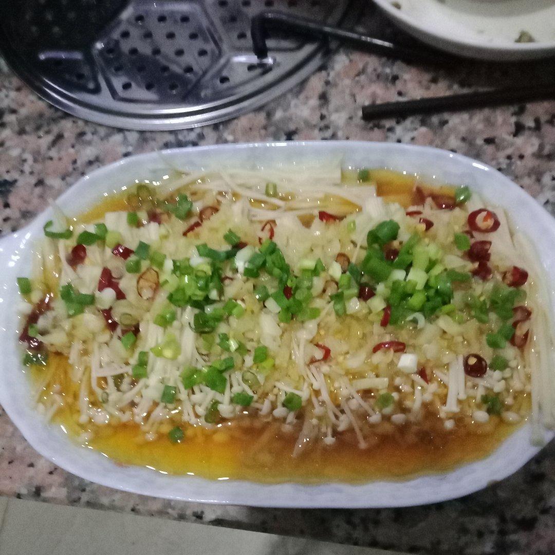 蒜蓉蒸金针菇
