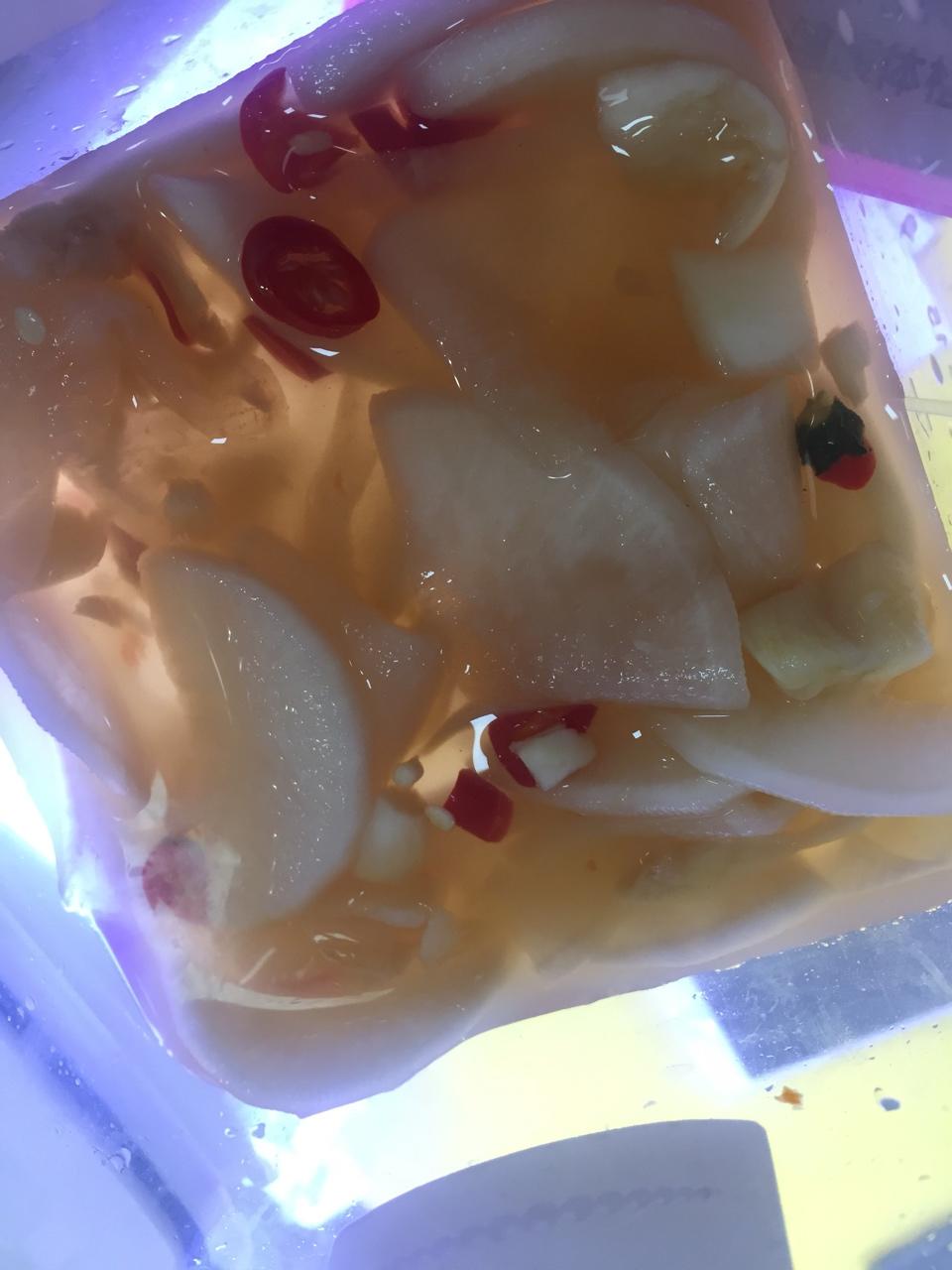 腌酸辣萝卜