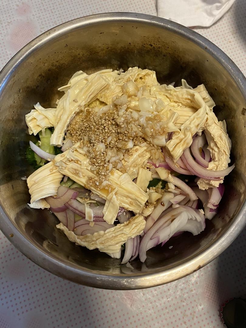 凉拌腐竹黄瓜