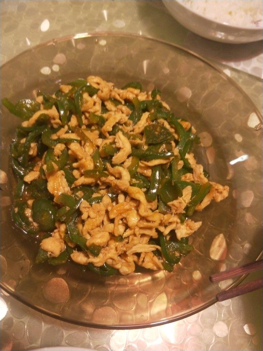 柿子椒炒鸡丝