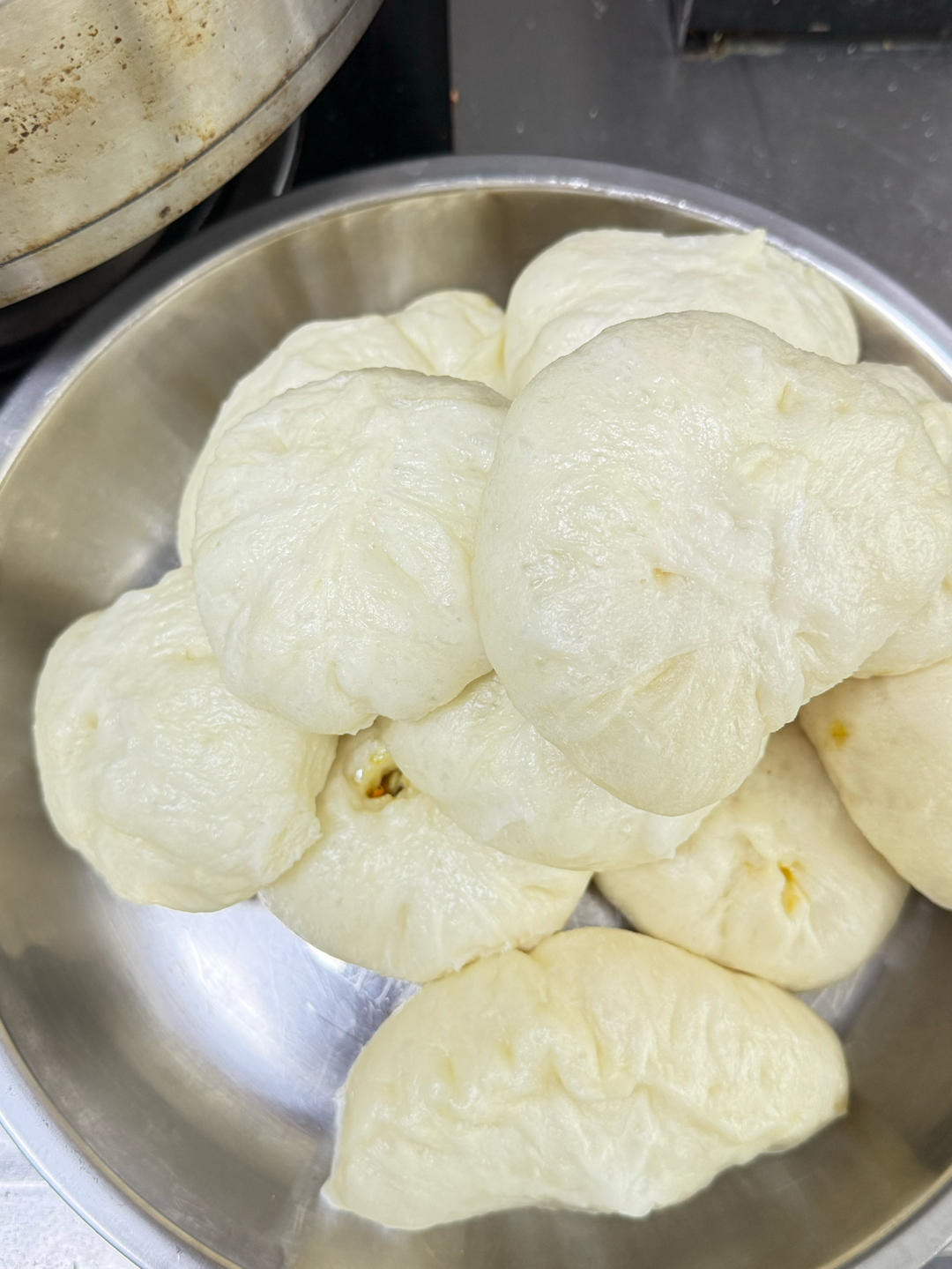 胡萝卜木耳鸡蛋素包子