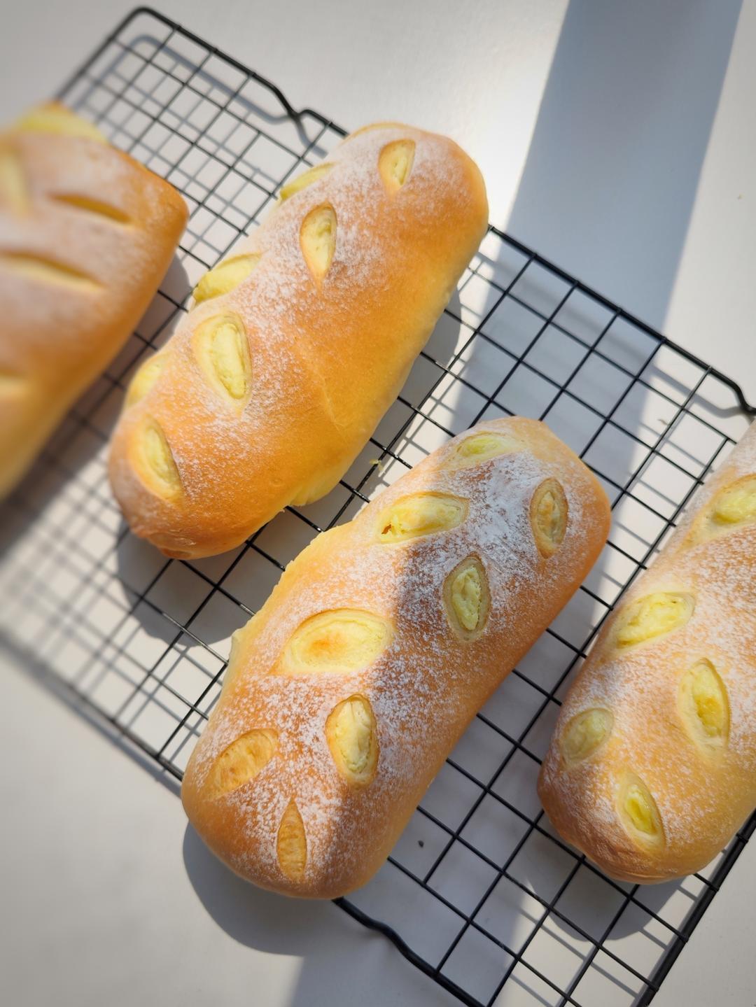 榴莲芝士软欧包