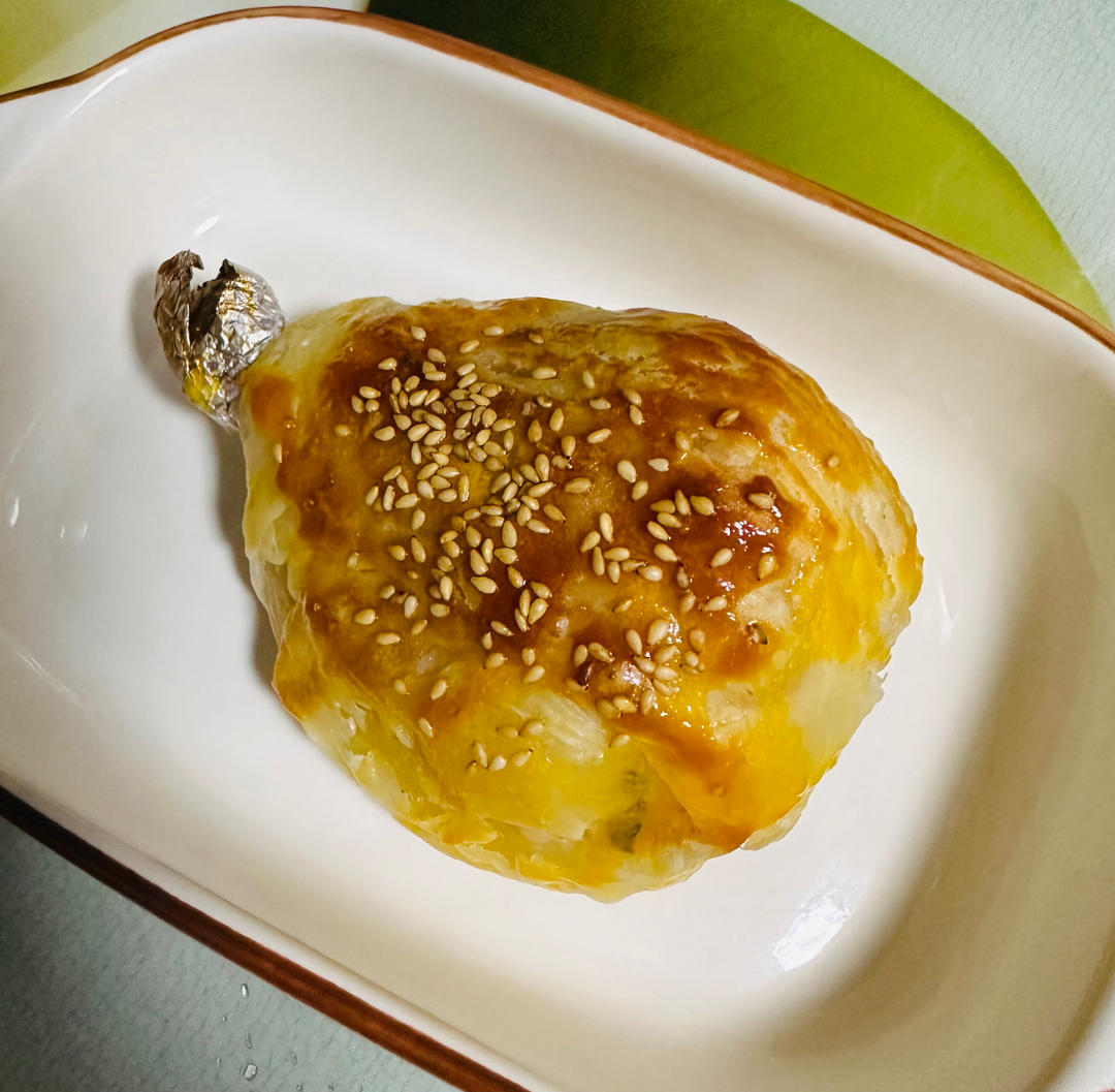 酥皮鸡腿包