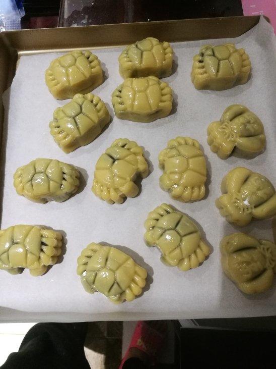 广式月饼——蛋黄莲蓉月饼