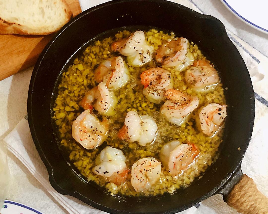 西班牙小吃橄榄油蒜虾的做法