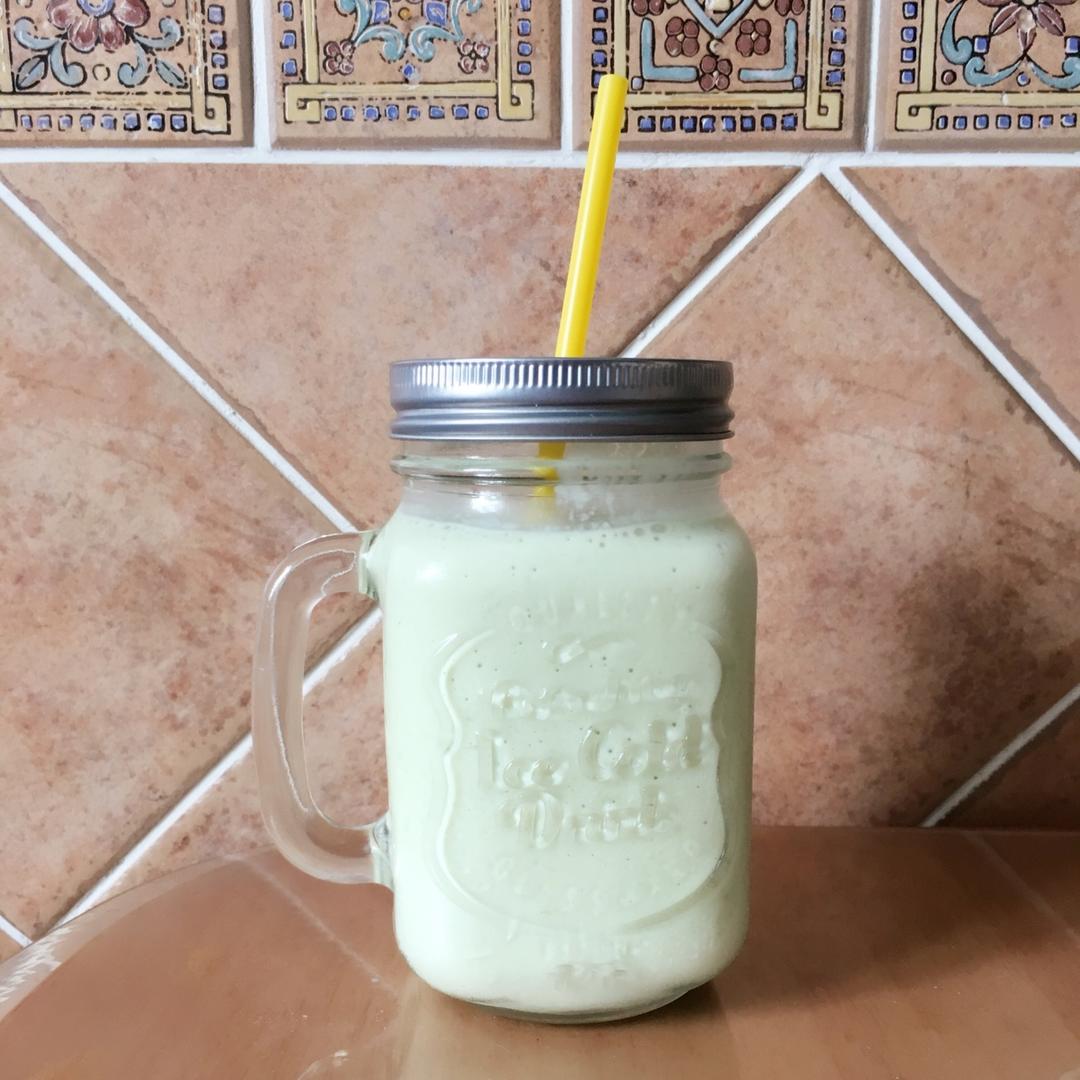 牛油果奶昔