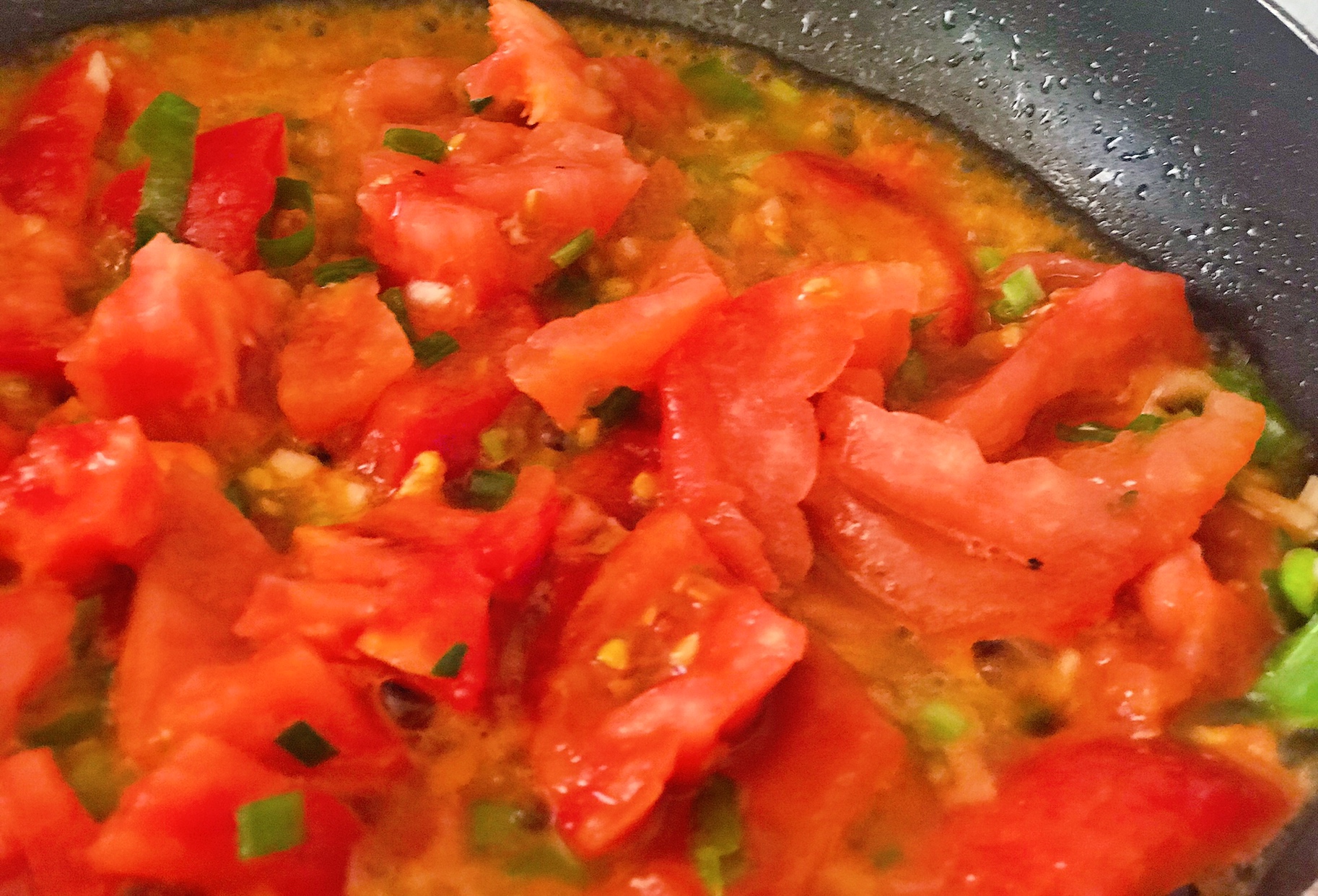 西红柿菜谱1⃣️-西红柿炒蛋盖饭（鸡蛋嫩滑的秘诀）的做法 步骤4